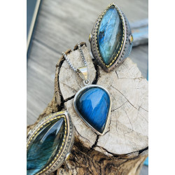 Labradorite (Canada)