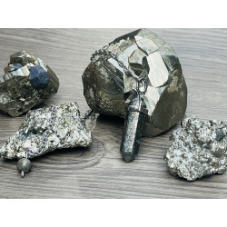 Pendule artisanal en Pyrite...